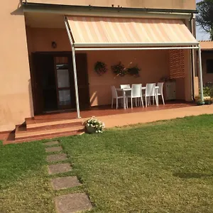  Casa vacanze La Casa Sotto La Torre Italia